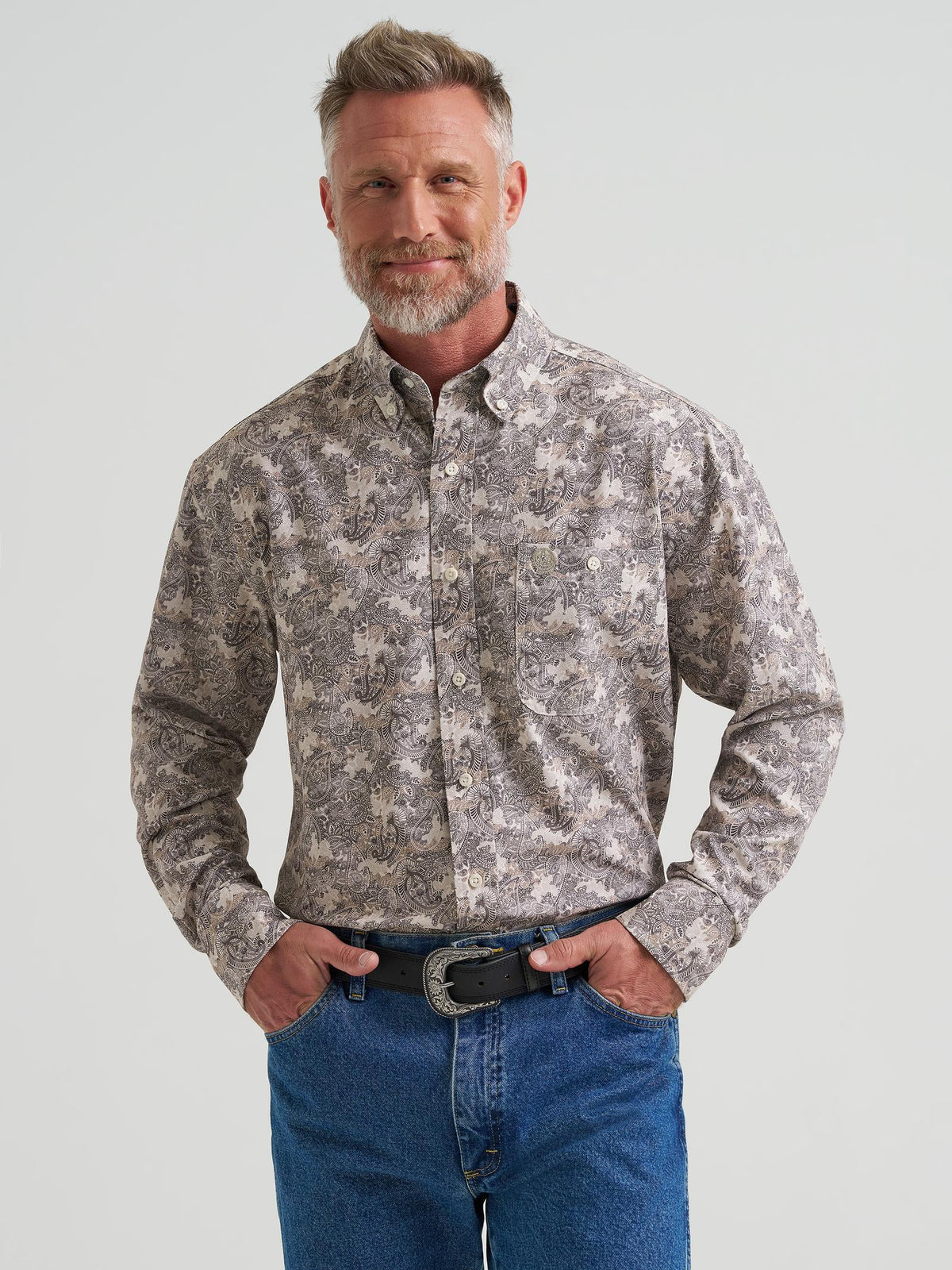Wrangler Mens George Strait Collection Performance One Pocket Long Sleeve Shirt - Relaxed Fit Brown 112381975