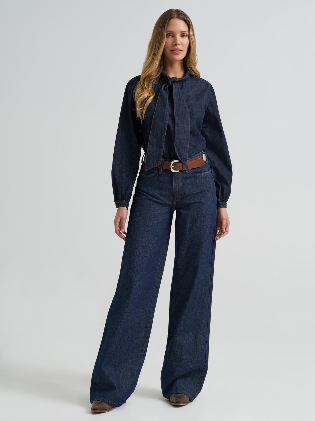 Wrangler Womens Retro Punchy Denim Bow Snap Shirt Blue - view 2