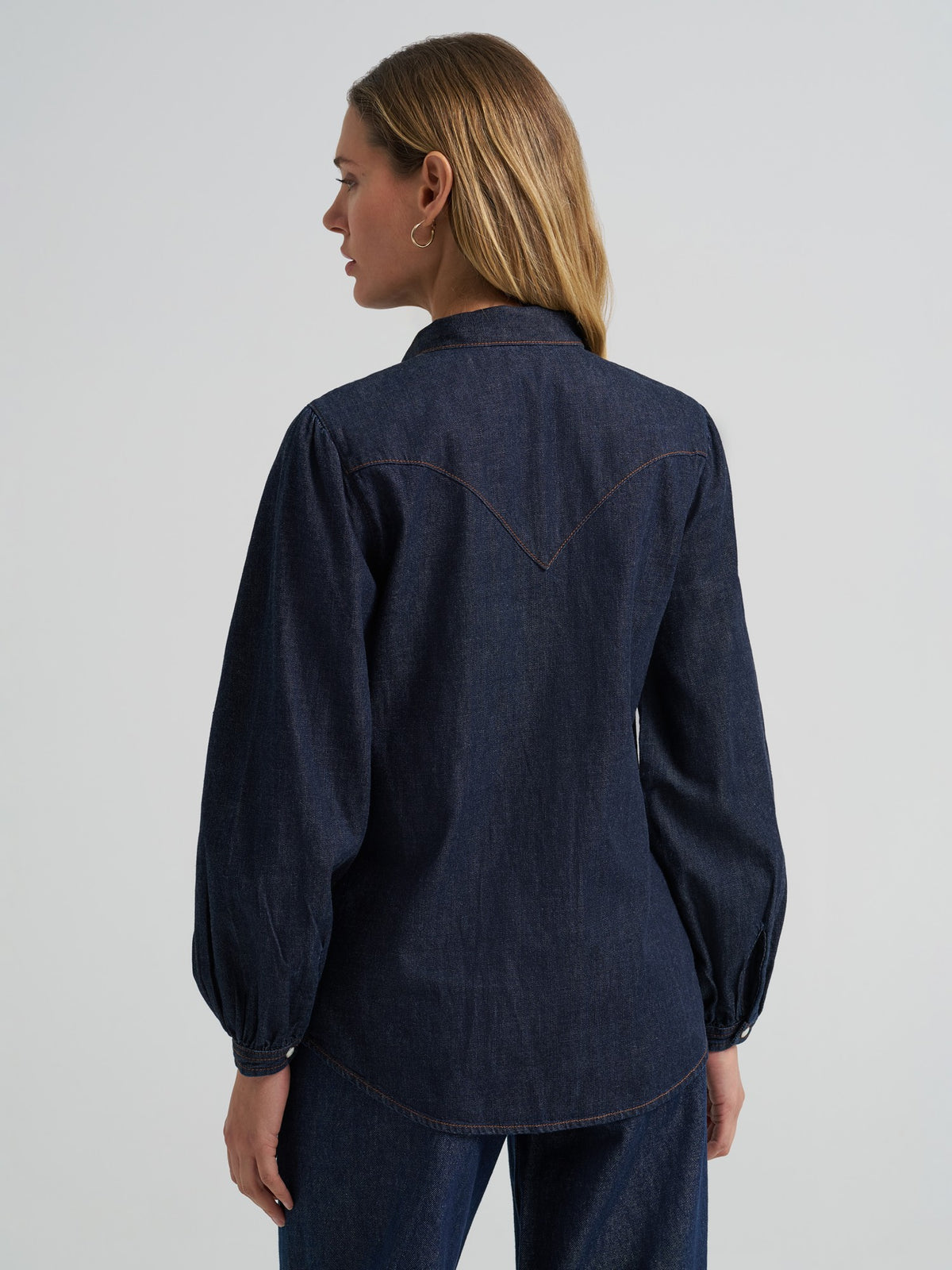 Wrangler Womens Retro Punchy Denim Bow Snap Shirt Blue - view 3