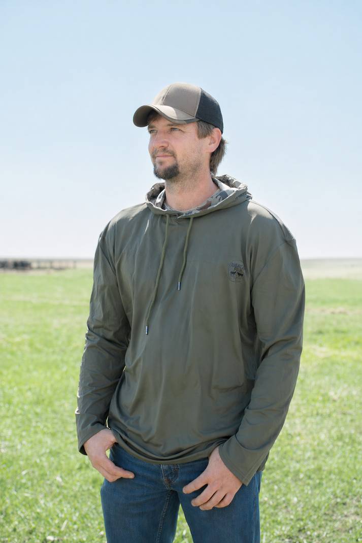 American Farm Company Mens Performance Hoodie w/ Cow Camo Hood -  MH01